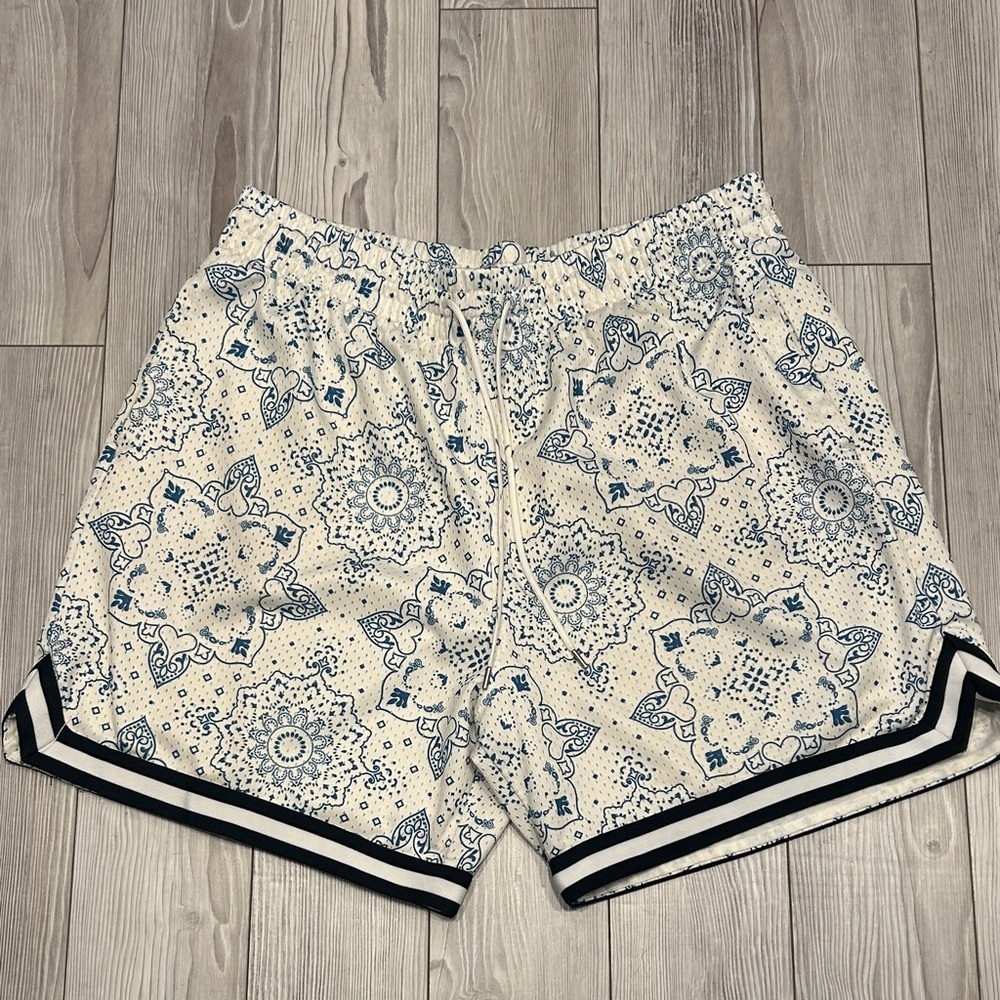 LCKR Men's Blue-White Mesh Athletic Shorts Size 2XL